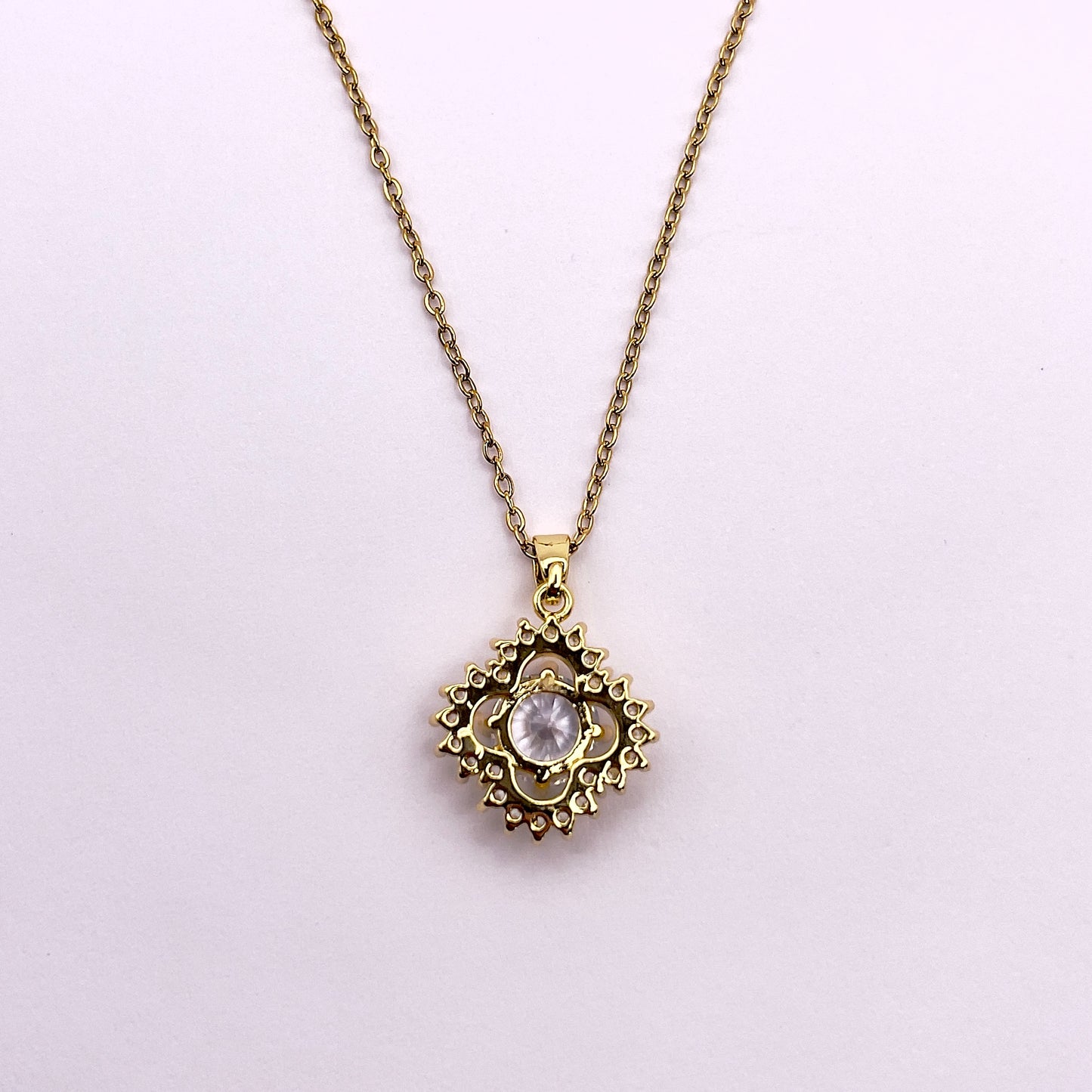 Usio Large Zircon Pendant II