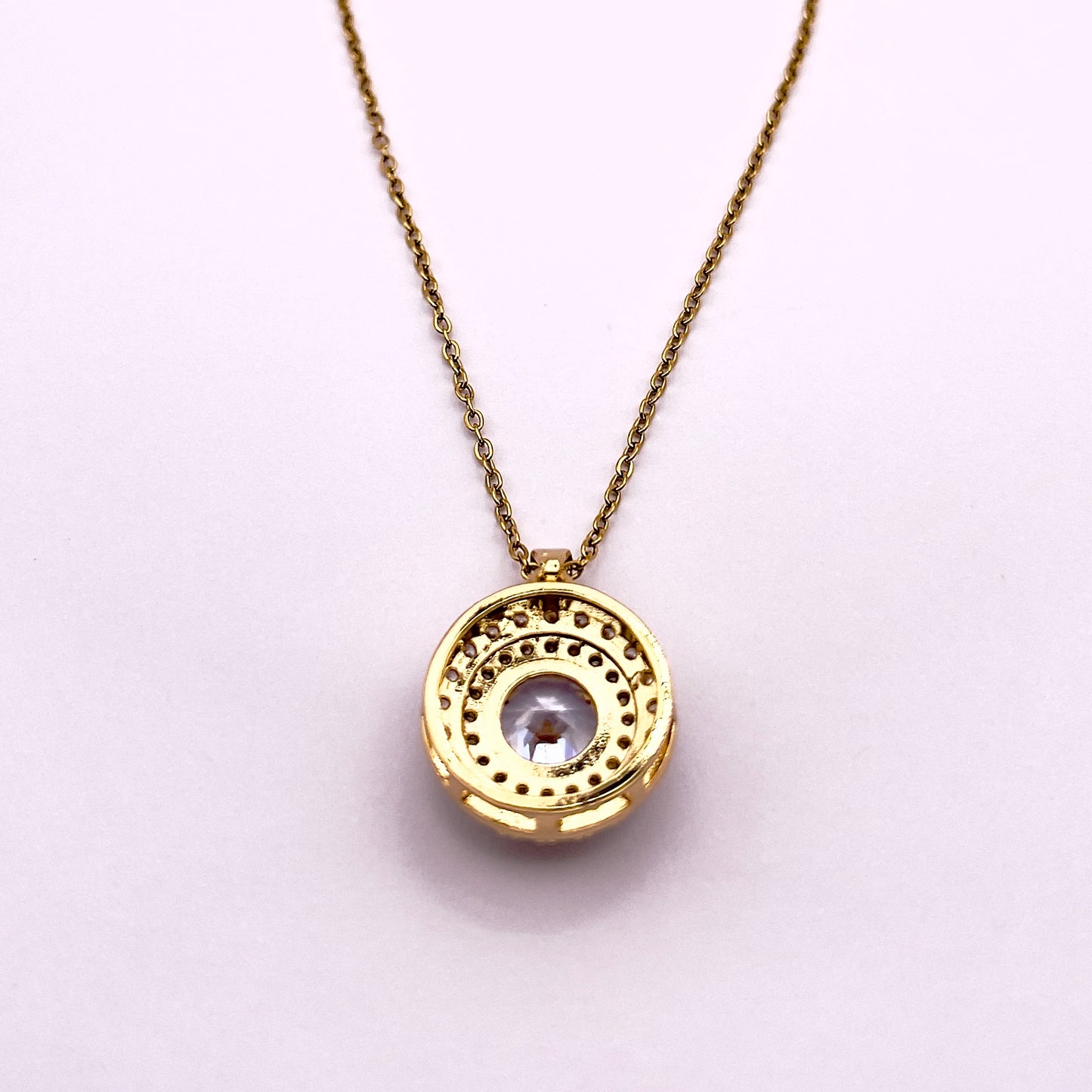 Usio Large Zircon Pendant V