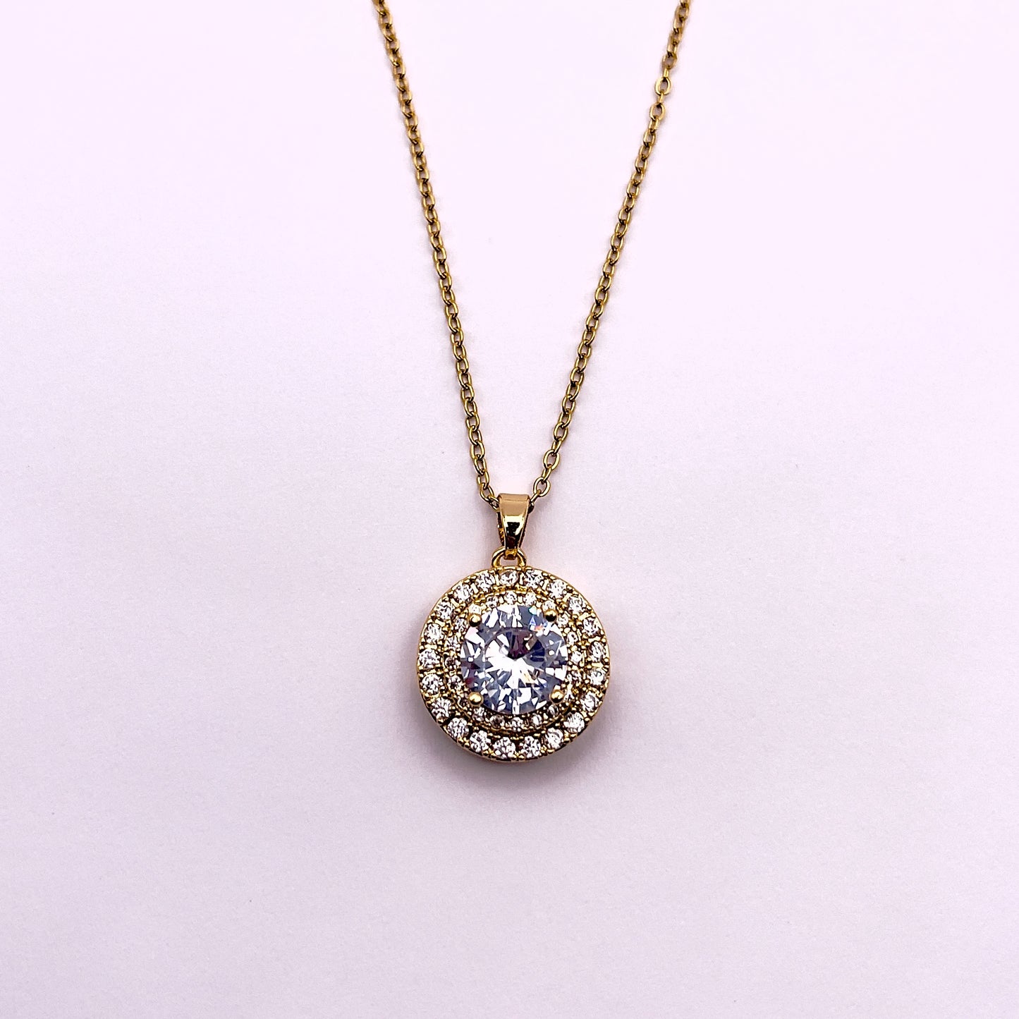 Usio Large Zircon Pendant V